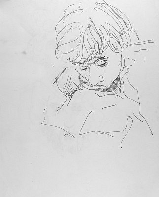 Evelyn-lesend.jpg